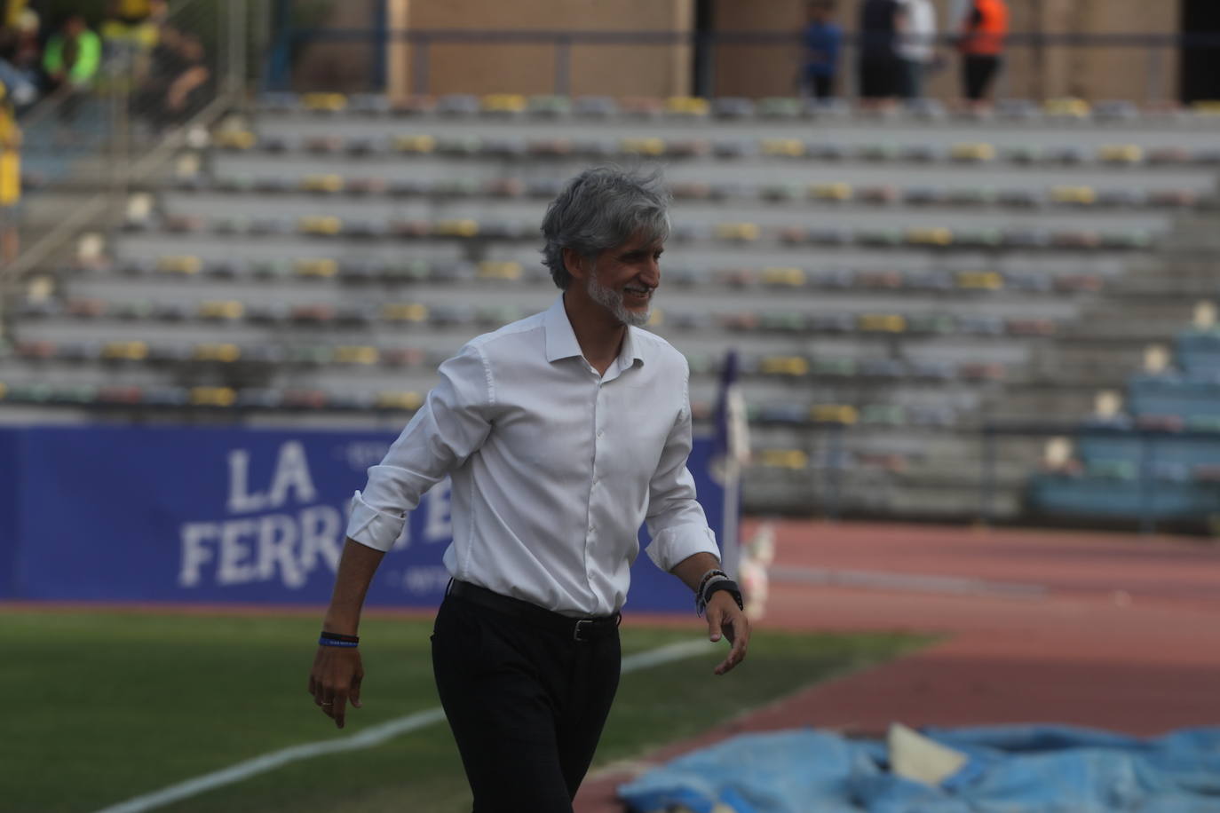 Fotos: San Fernando CD-Alcorcón en el estadio Bahía Sur