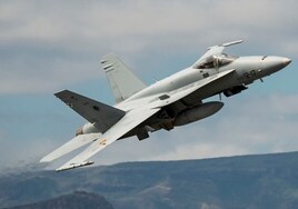 Esto es lo que cuesta el F-18 que se ha estrellado en Zaragoza: solo una hora de pilotaje supera los 10.000 euros