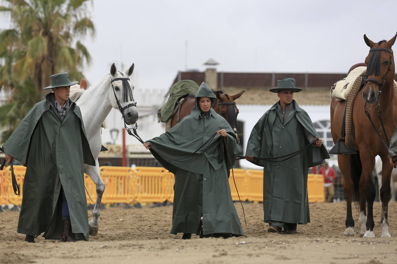 Fotos: Cádiz comienza la peregrinación a la aldea de El Rocío