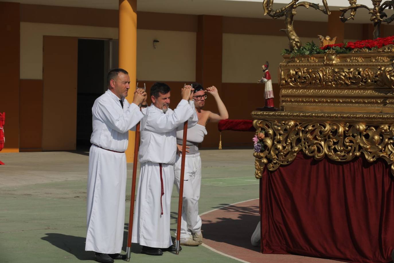 Fotos: Así ha sido la procesión de María Auxiliadora en Cádiz
