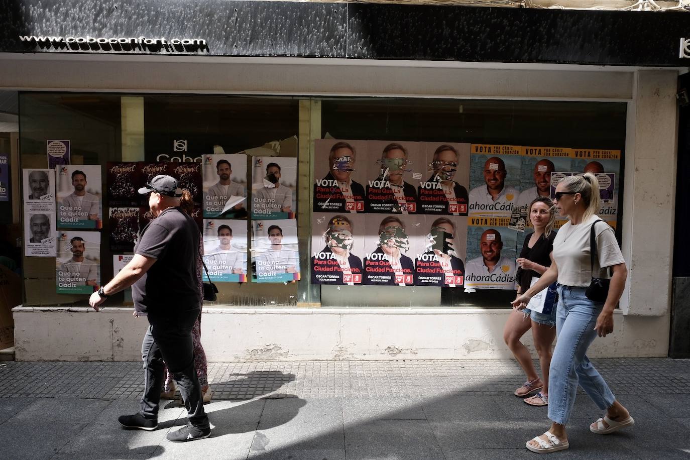 Fotos: Así vive Cádiz la jornada de reflexión