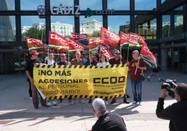 Los trabajadores de Renfe en Cádiz denuncian las agresiones de los viajeros