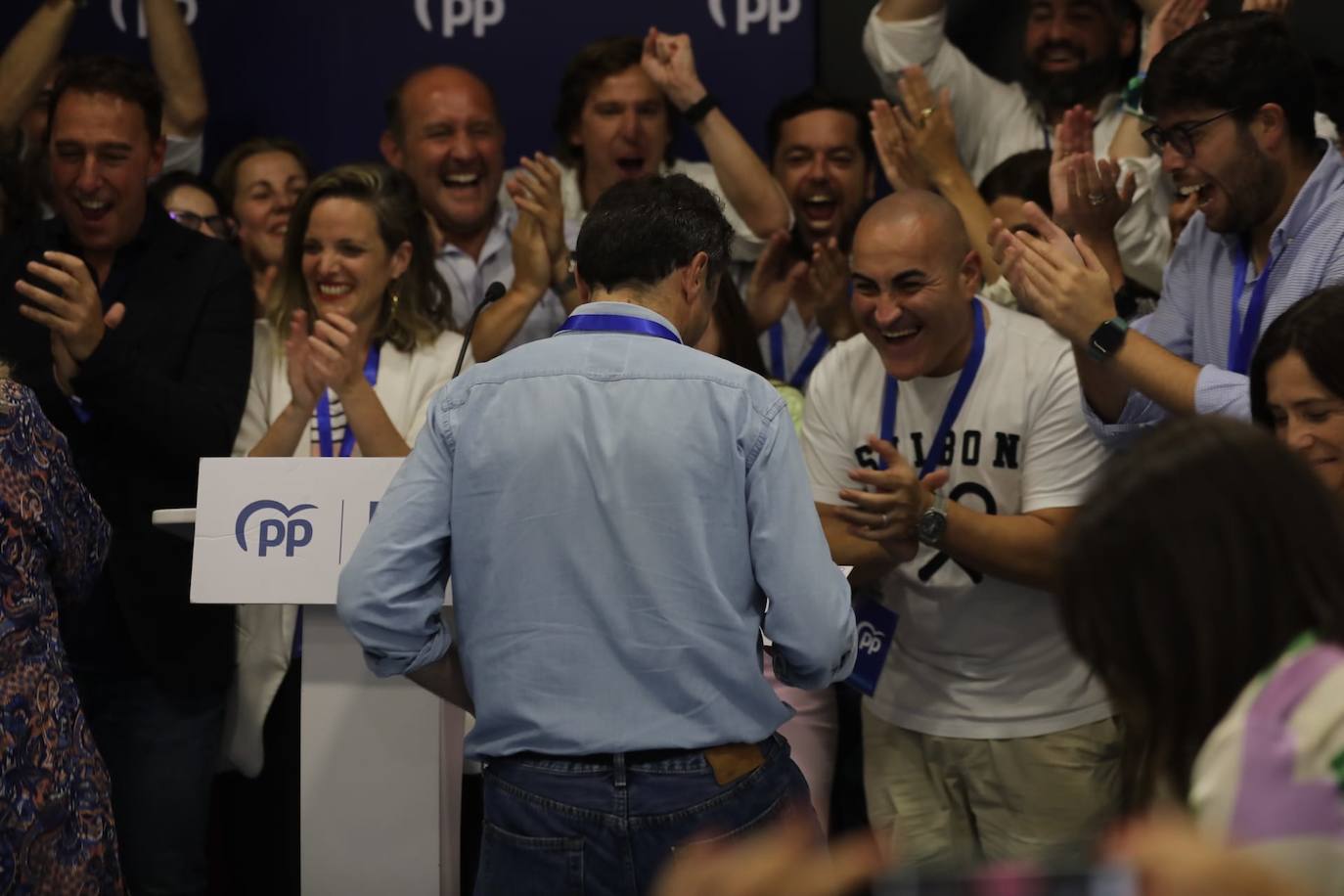 Fotos: Bruno García celebra la victoria del PP en Cádiz capital