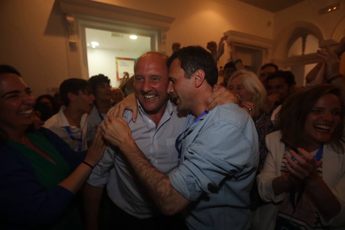 Fotos: Bruno García celebra la victoria del PP en Cádiz capital