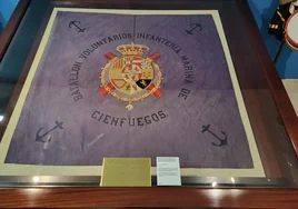 La historia detrás de la bandera del batallón de voluntarios de Infantería de Marina de Cienfuegos
