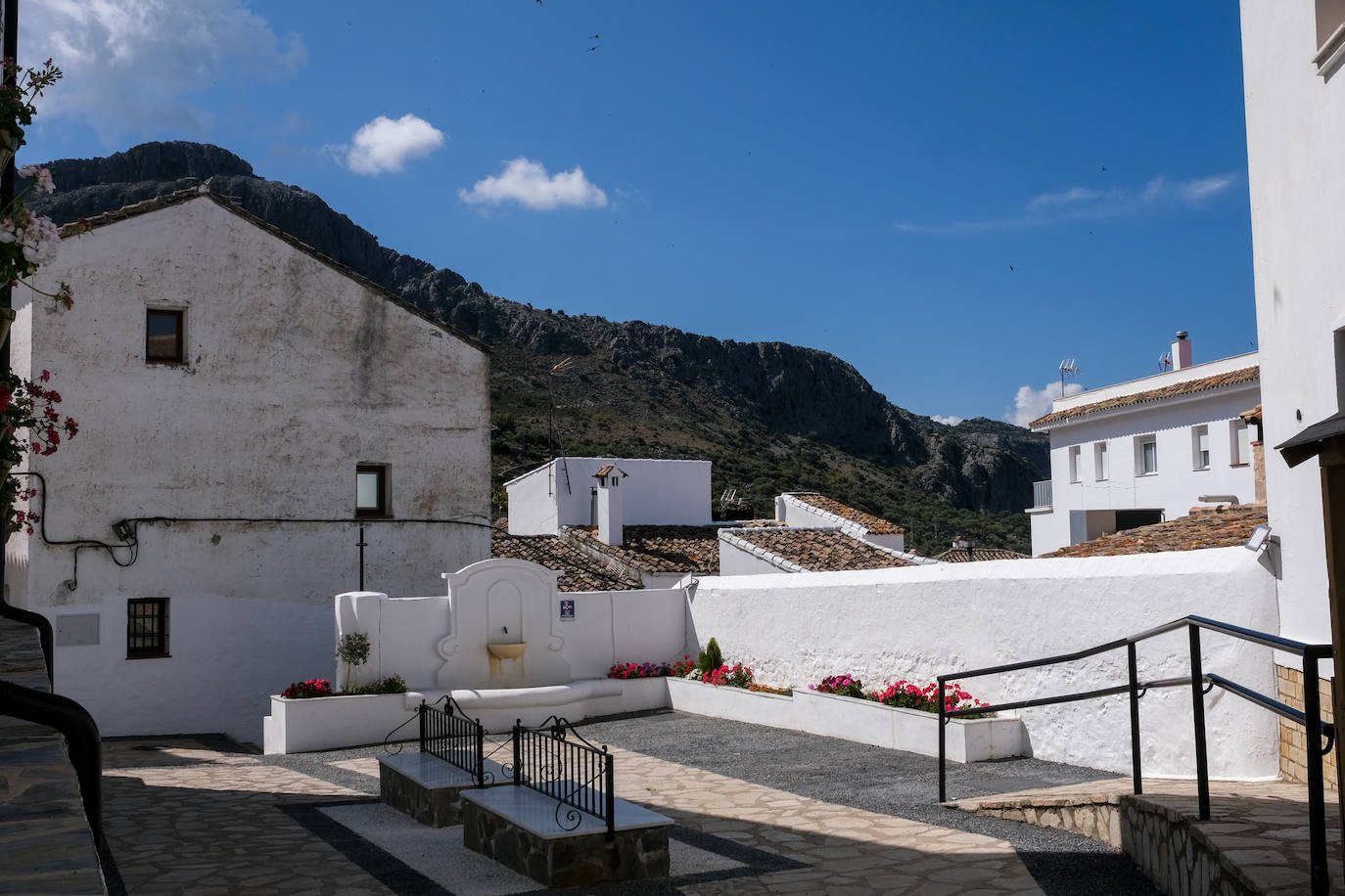 Fotos: Así es el viaje al Benaocaz más hippie