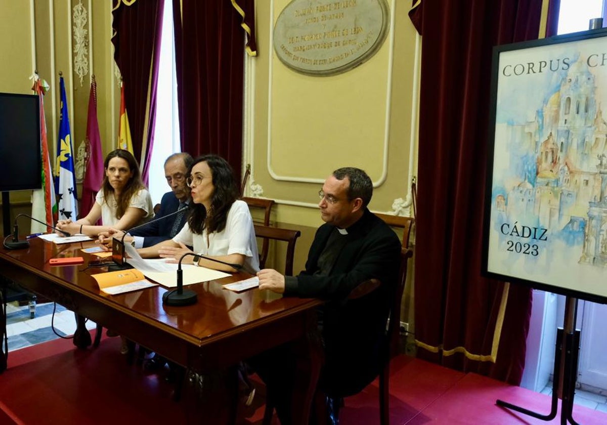 Momento de la presentación de los actos y el cartel