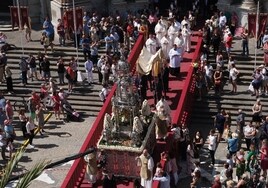 El Corpus resurge con fervor en las calles de Cádiz