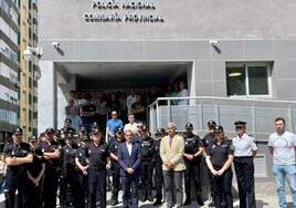 Sentido minuto de silencio en las comisarías de Cádiz por la muerte del policía nacional en Andújar