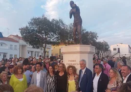 Chipiona acompaña a Rocío Carrasco en el homenaje a su padre en Huelva
