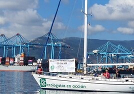 Verdemar se moviliza  contra las emisiones de los buques en el Estrecho de Gibraltar