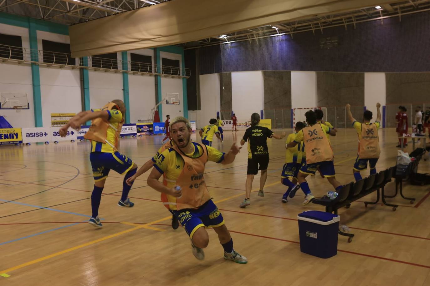 Las imágenes del ascenso del Virgili