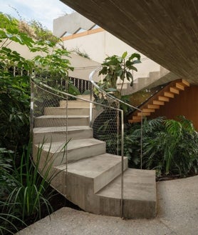 Imagen secundaria 2 - Una espectacular casa con vistas al mar en Tarifa, entre los mejores proyectos de la arquitectura española en 2023