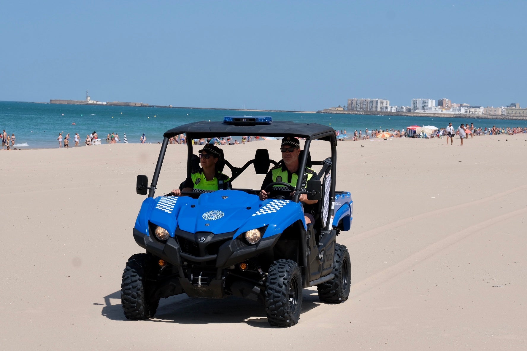 Fotos: La Policía Local vuelve a las playas de Cádiz