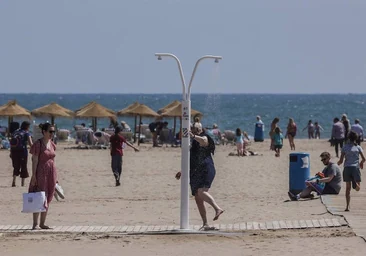 Las playas de Chipiona, Vejer y San Roque no tendrán servicio de duchas este verano para hacer frente a la sequía