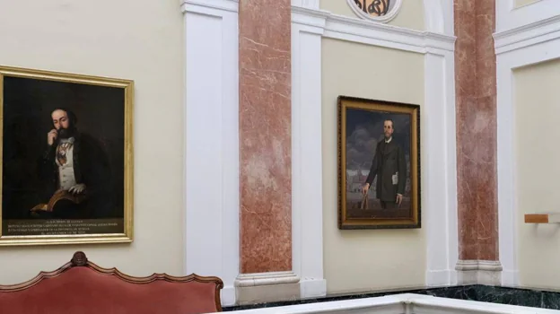El cuadro del Rey Felipe VI regresa al despacho del alcalde de Cádiz