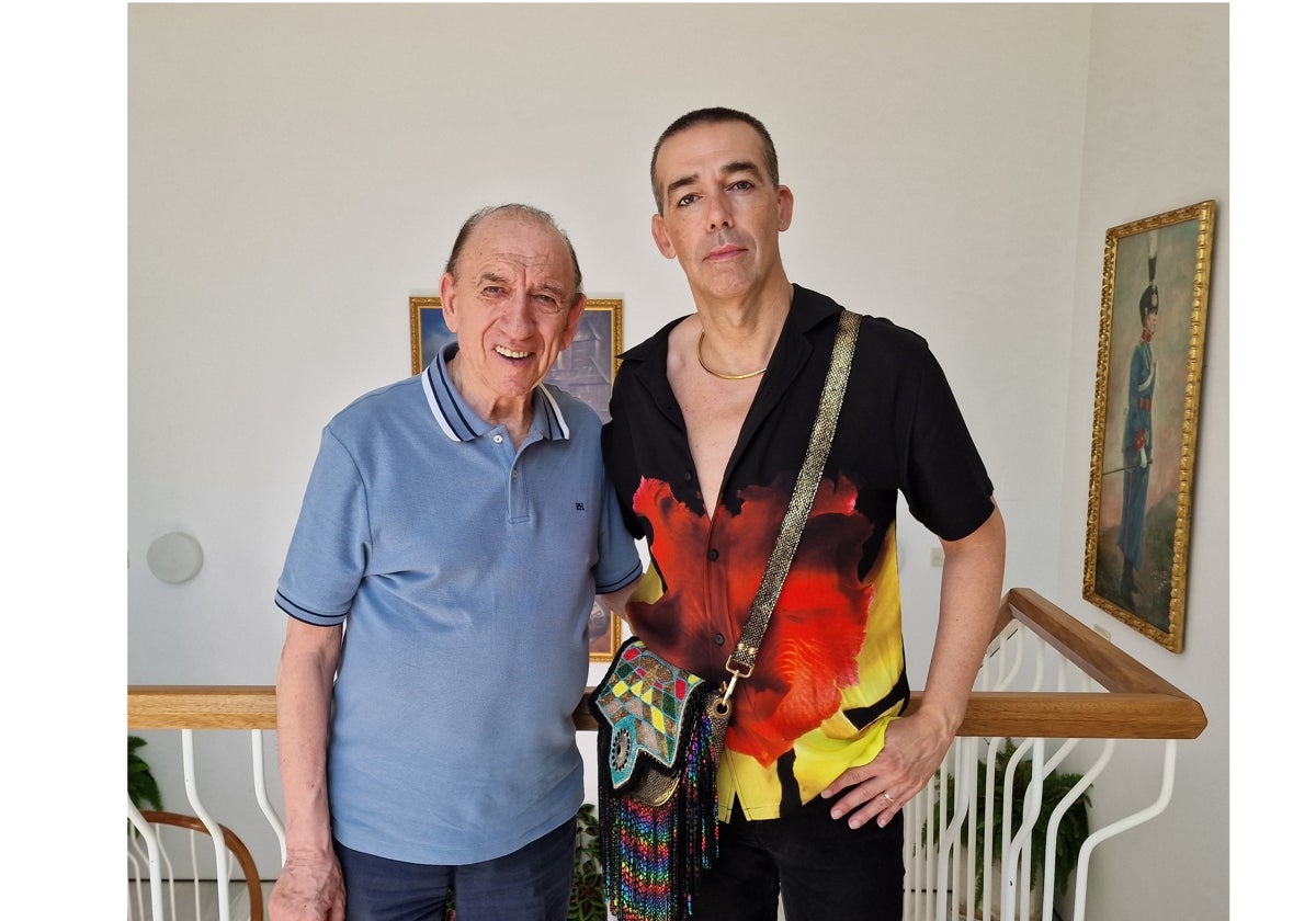 David Calleja y el presidente de la Tertulia Flamenca Tomás el Nitri, Bartolomé Brao.