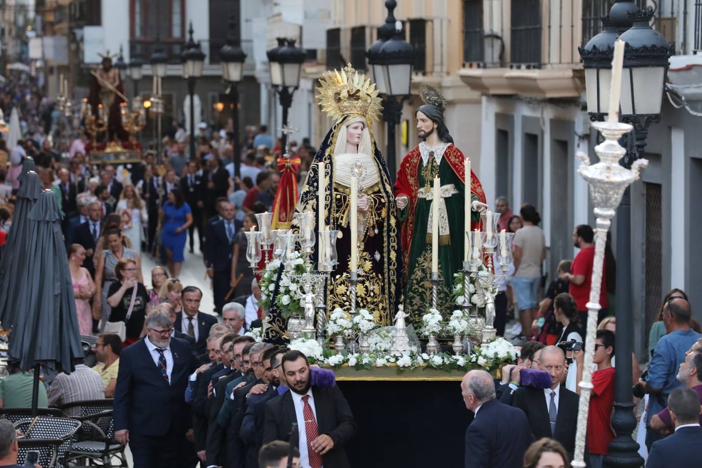 Fotos: Traslado de los titulares de Ecce-Homo a la iglesia de San Juan de Dios