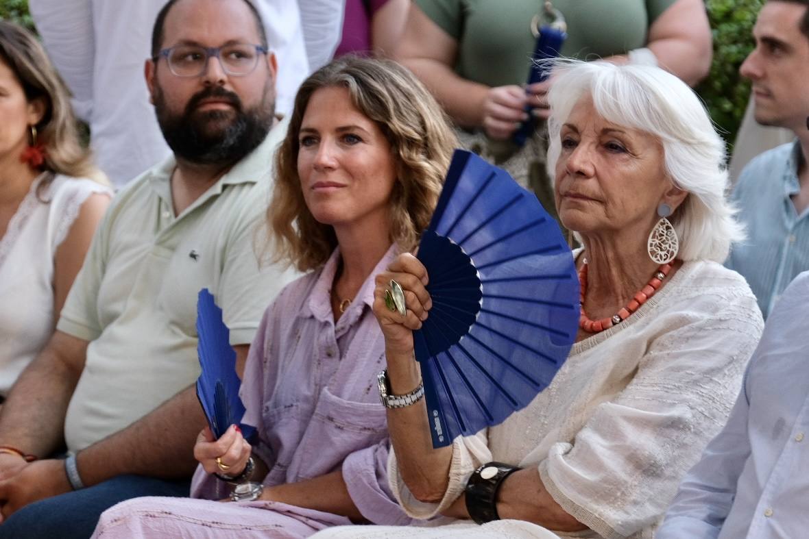 FOTOS: Juanma Moreno abre campaña en El Puerto