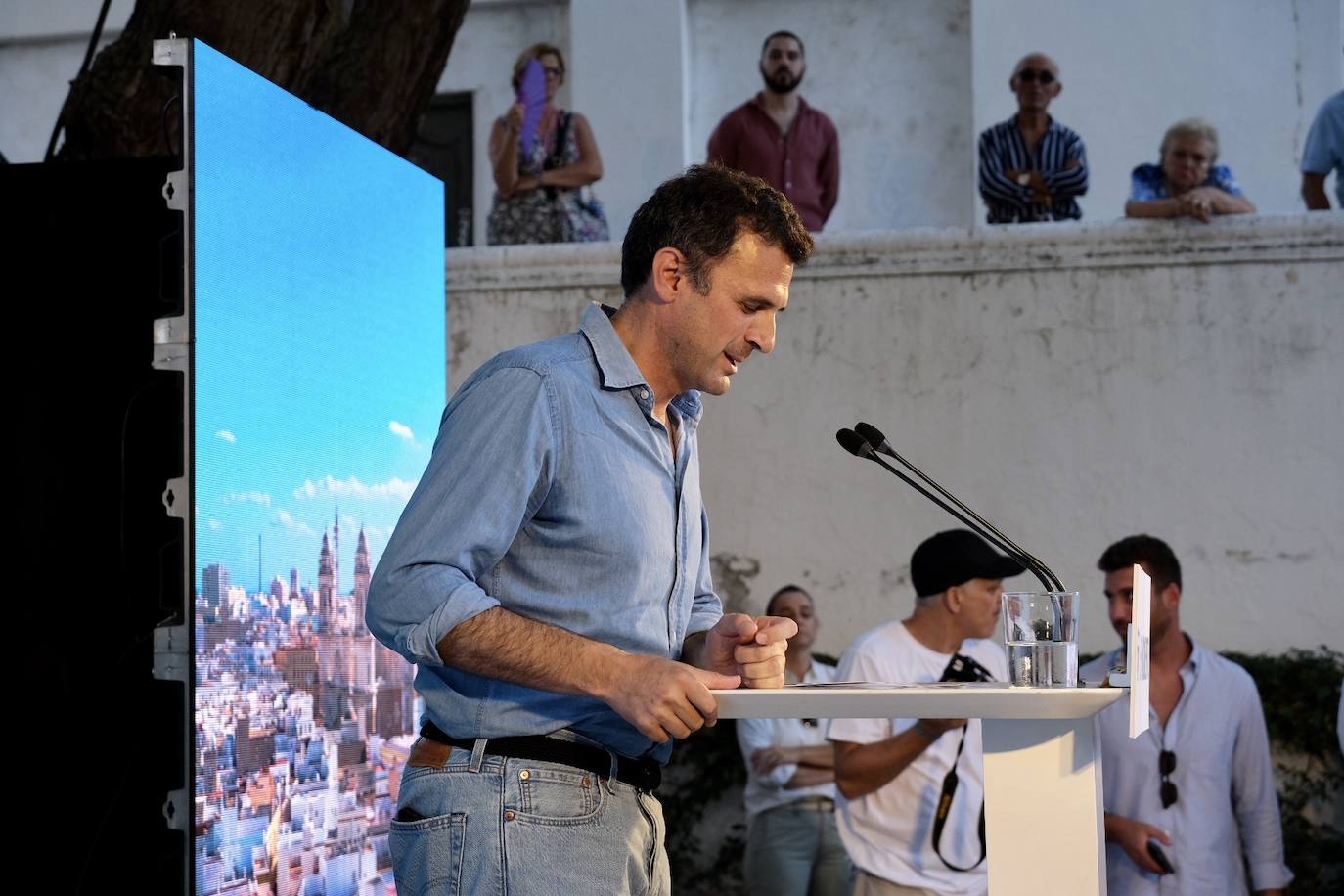 FOTOS: Juanma Moreno abre campaña en El Puerto