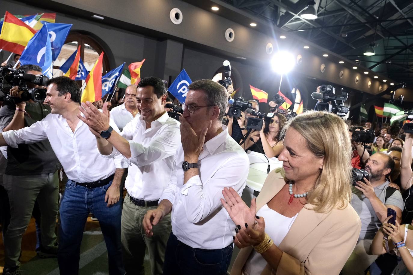 Fotos: Mitin de Feijóo en Cádiz