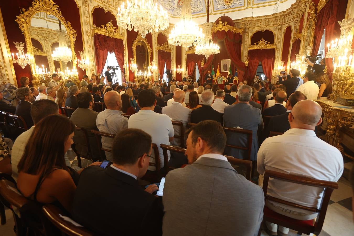 Fotos: Pleno de constitución de la nueva corporación de la Diputación de Cádiz