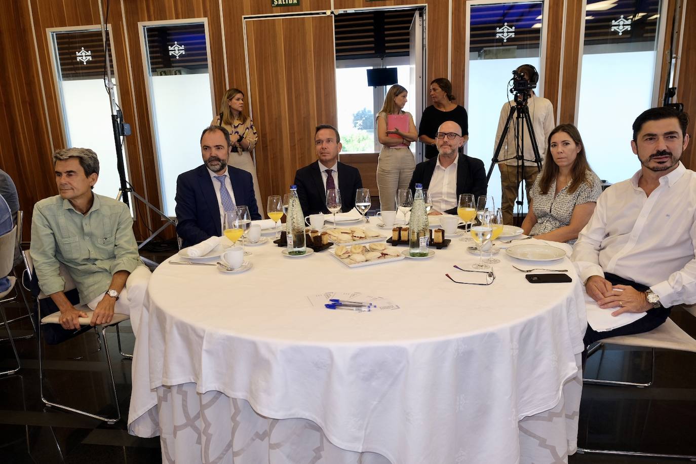 Fotos: Ambiente en la conferencia de Fernando Terry en &#039;La Mirada Económica&#039; de ABC y LA VOZ de Cádiz