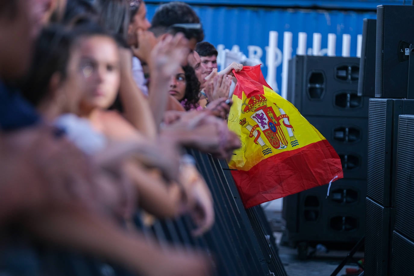 FOTOS: El latino Myke Towers eleva la temperatura con un gran concierto en Cádiz