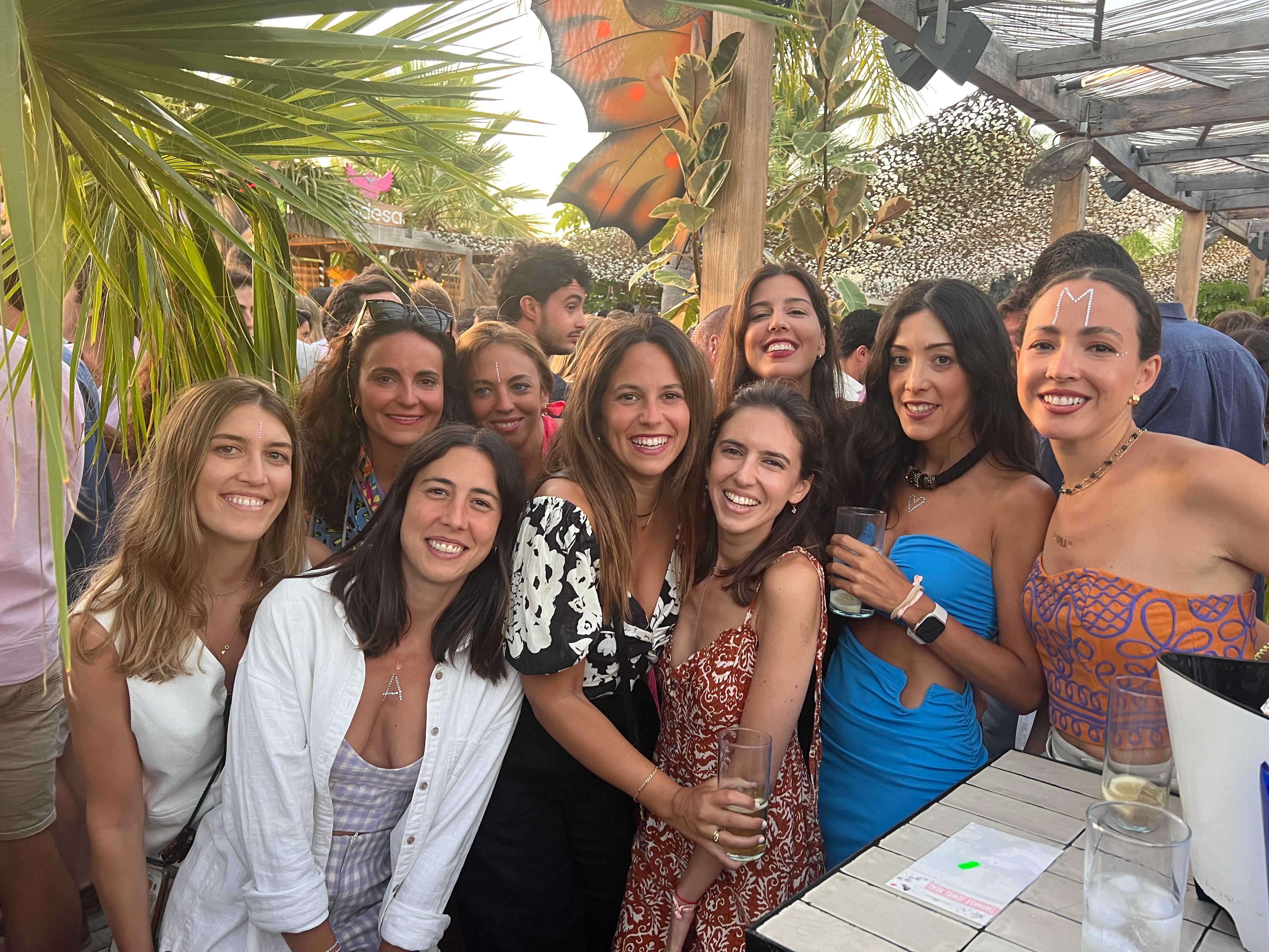 Ana Meroño, Ana Limón, María Normand, María Llera, Paula Datas, María Macias, Carolina Lucas, Lucía Martín y Luna