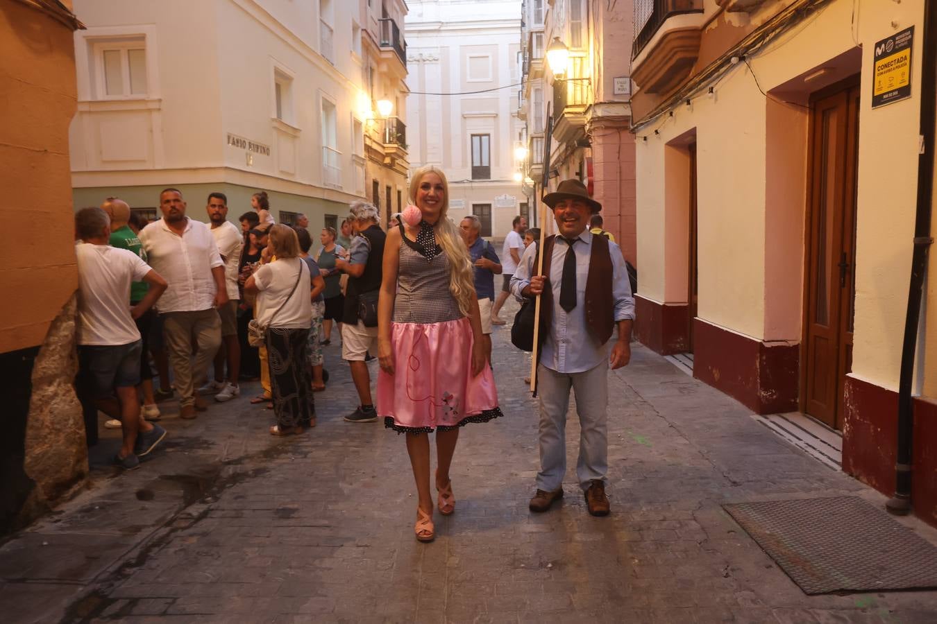 Grandes coplas en el regreso del Carnaval de verano a Cádiz