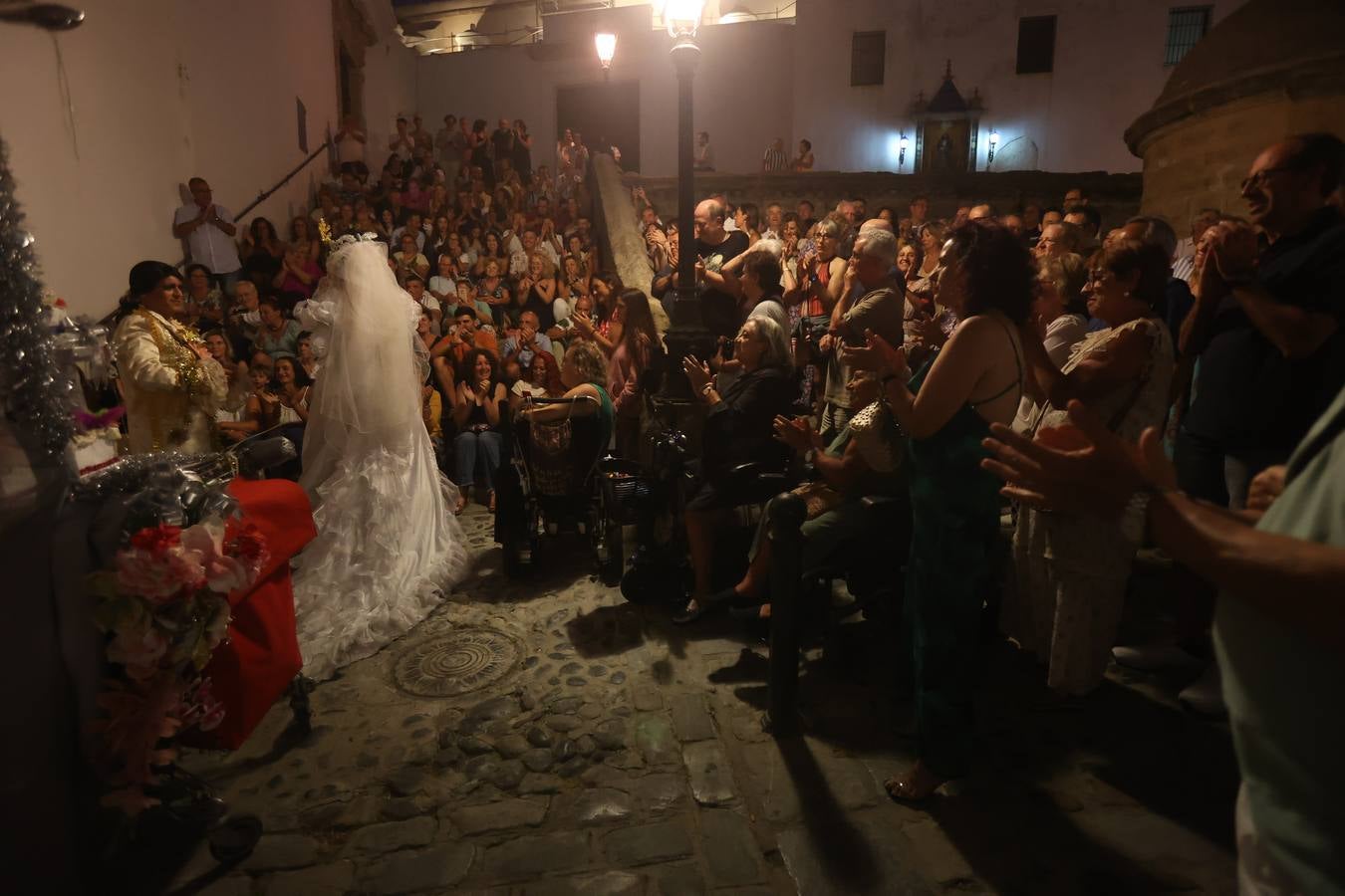 Grandes coplas en el regreso del Carnaval de verano a Cádiz