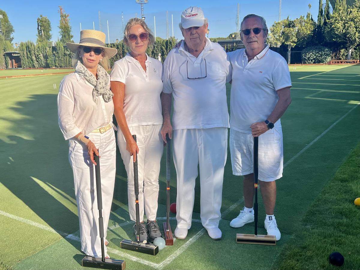 Isabel González-Tánago, Rocio Bertolín, Fernando Martel y Perico González