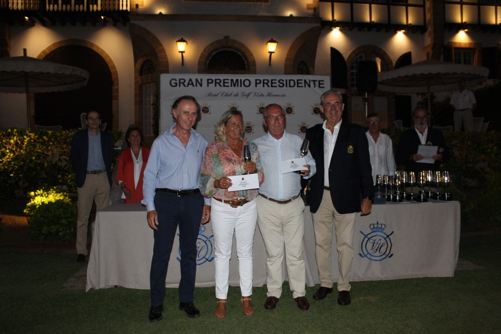 Jaime Tovar, Almudena Villota Osborne, Perico González y José Manuel Domecq