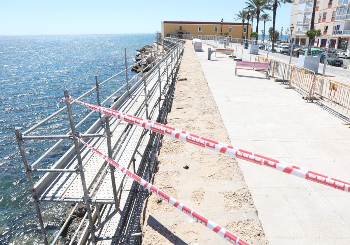 Fotos: El estado de las murallas de Cádiz