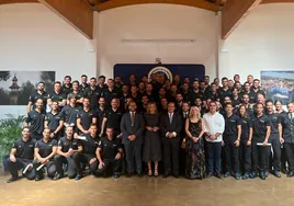 La presidenta de la Diputación asiste a la toma de posesión de 60 nuevos bomberos