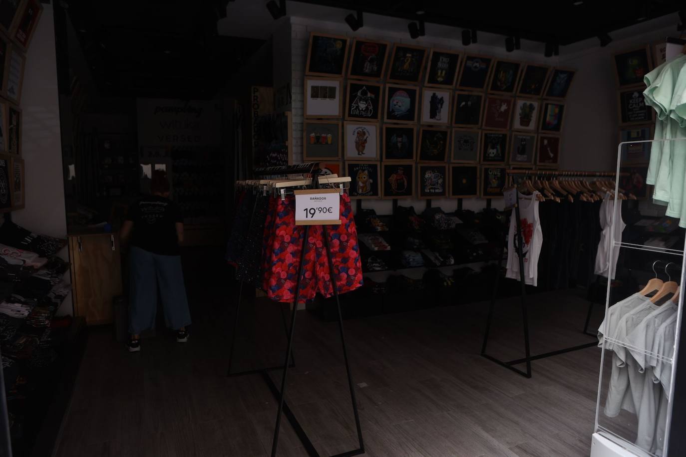 Apagón: Cádiz se queda sin luz durante más de una hora con perjuicios para la hostelería y los hogares