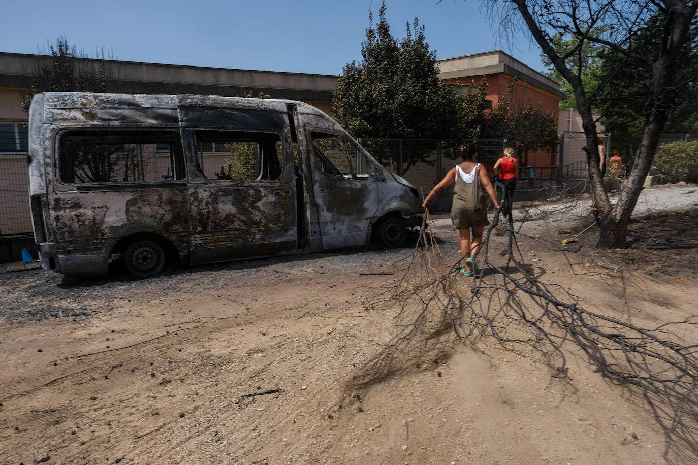 El día después en Puerto Real: la ciudad despierta entre las cenizas
