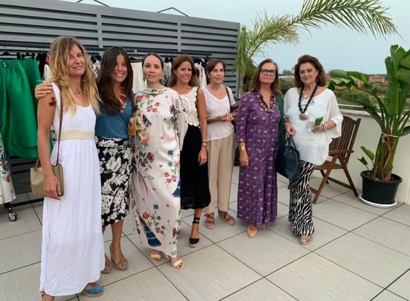 Guillermina Royo Villanova, Ana Romero Carrillo de Mendoza, Beatriz de La Cámara, María Barron, Anne Giner, Guadalupe de la Cámara y María José Macperson Grosso
