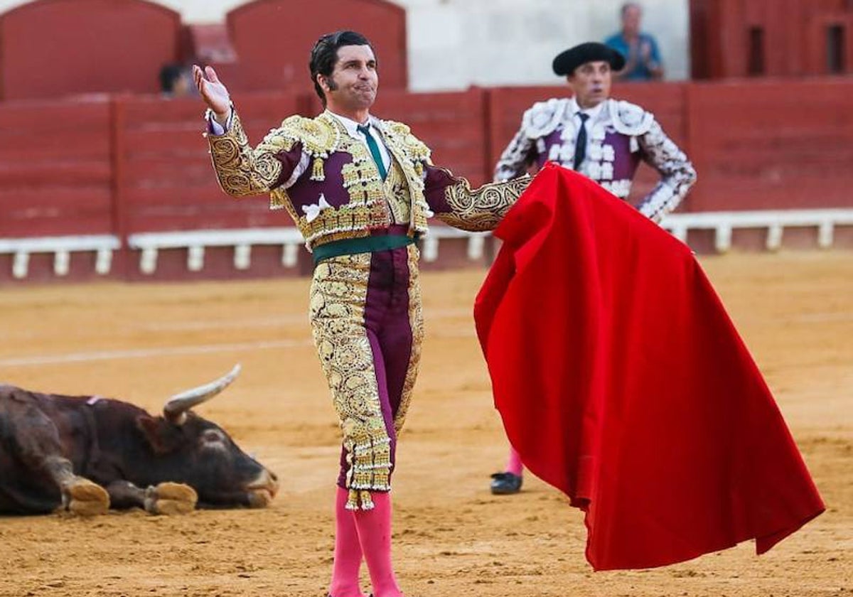 FOTOS: Morante, Talavante y Aguado en la plaza de toros de El Puerto