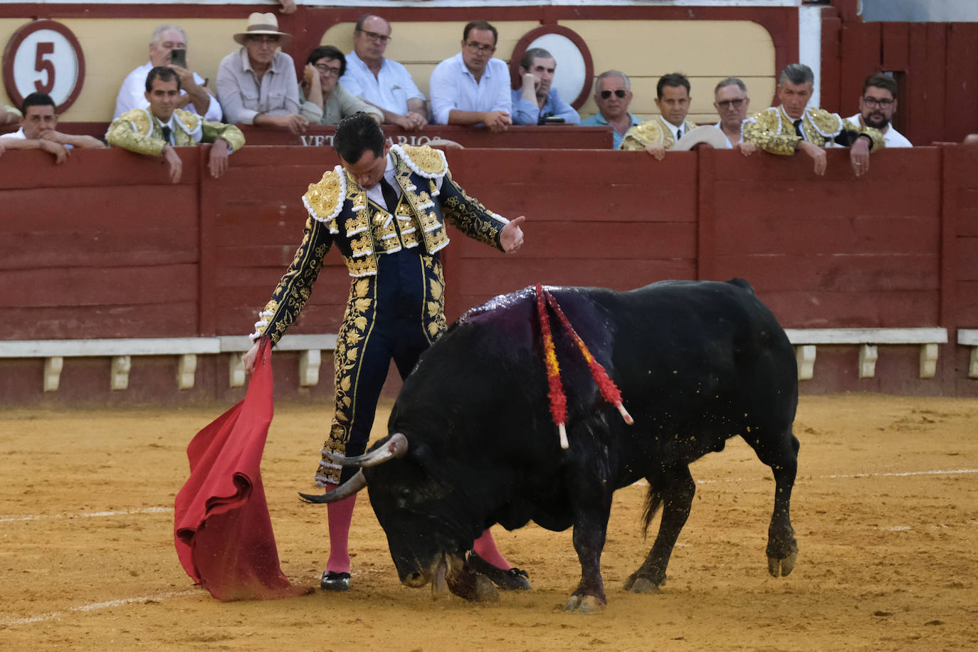 En imágenes: La cornada a Daniel Luque en El Puerto