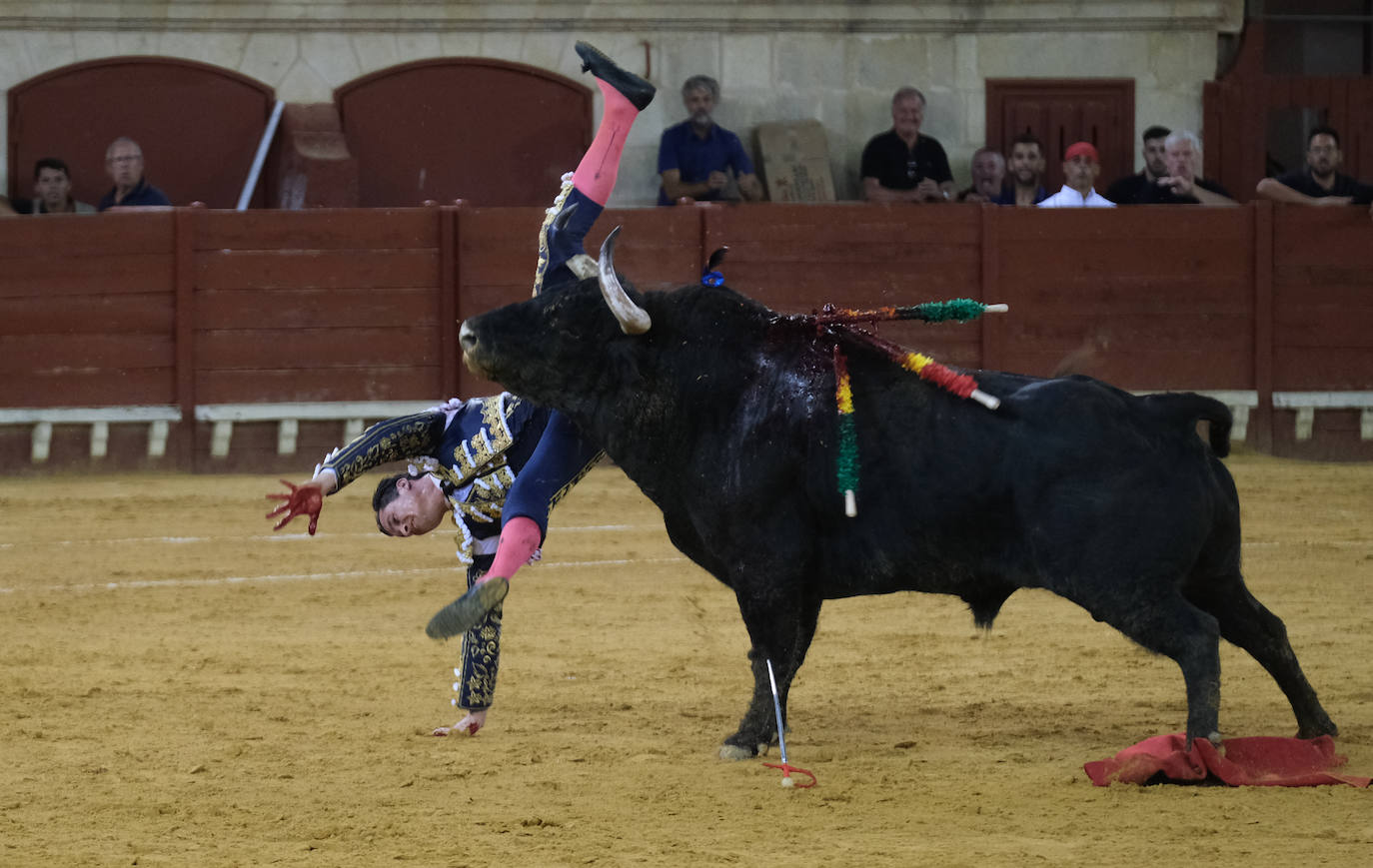 En imágenes: La cornada a Daniel Luque en El Puerto