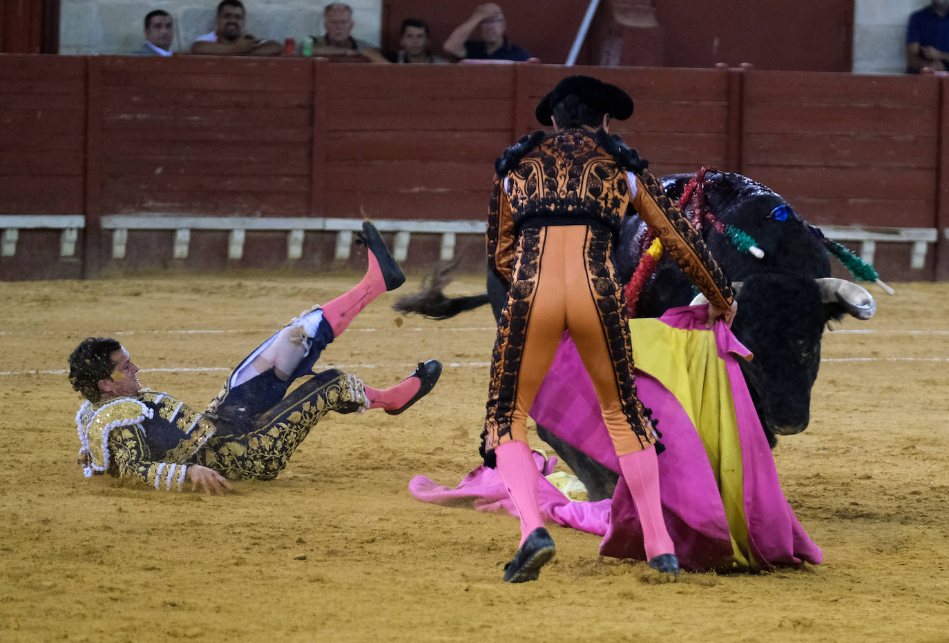 En imágenes: La cornada a Daniel Luque en El Puerto