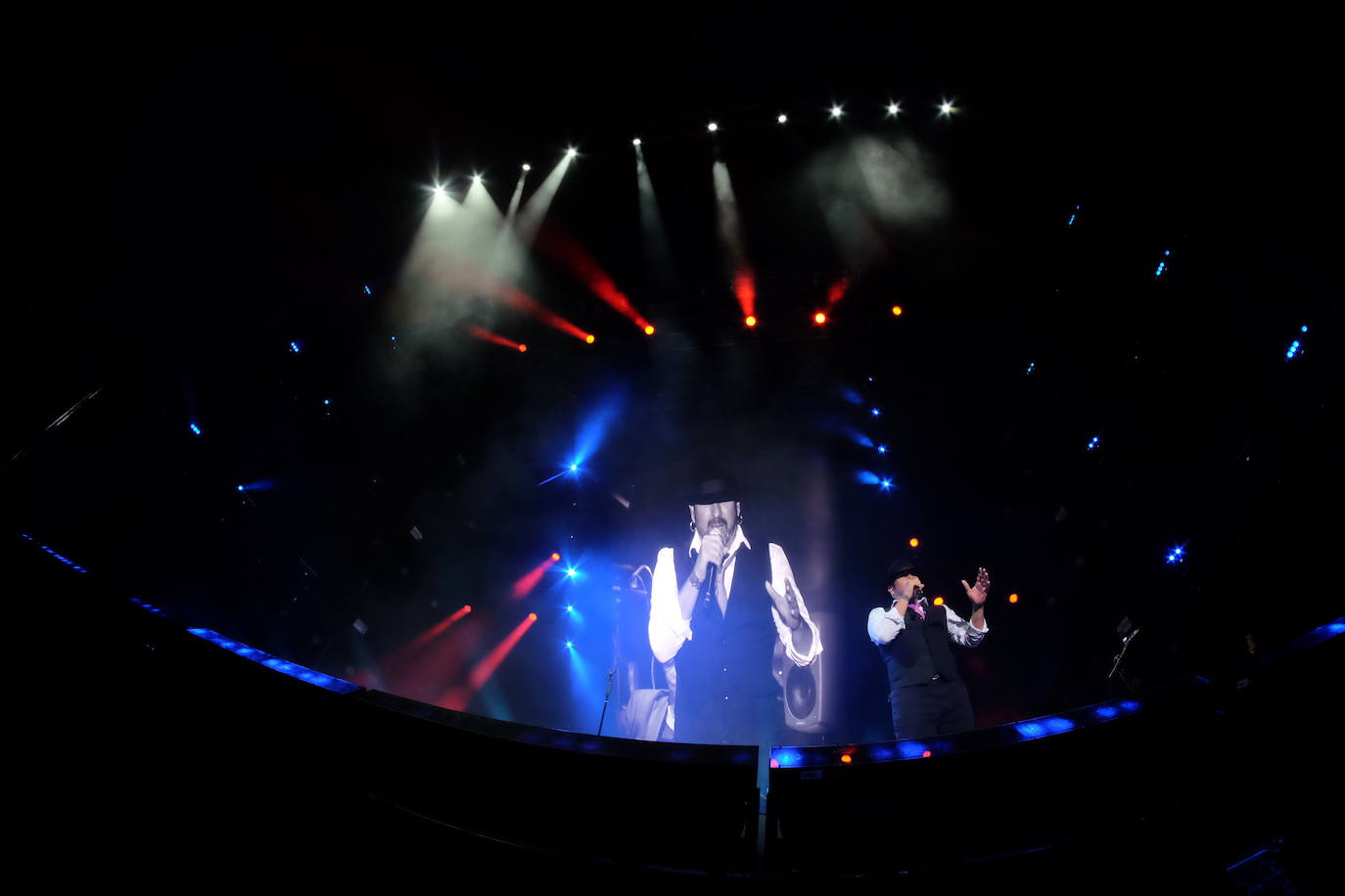 FOTOS: El Barrio derrocha amor a su tierra y emoción en Cabaret Festival de El Puerto