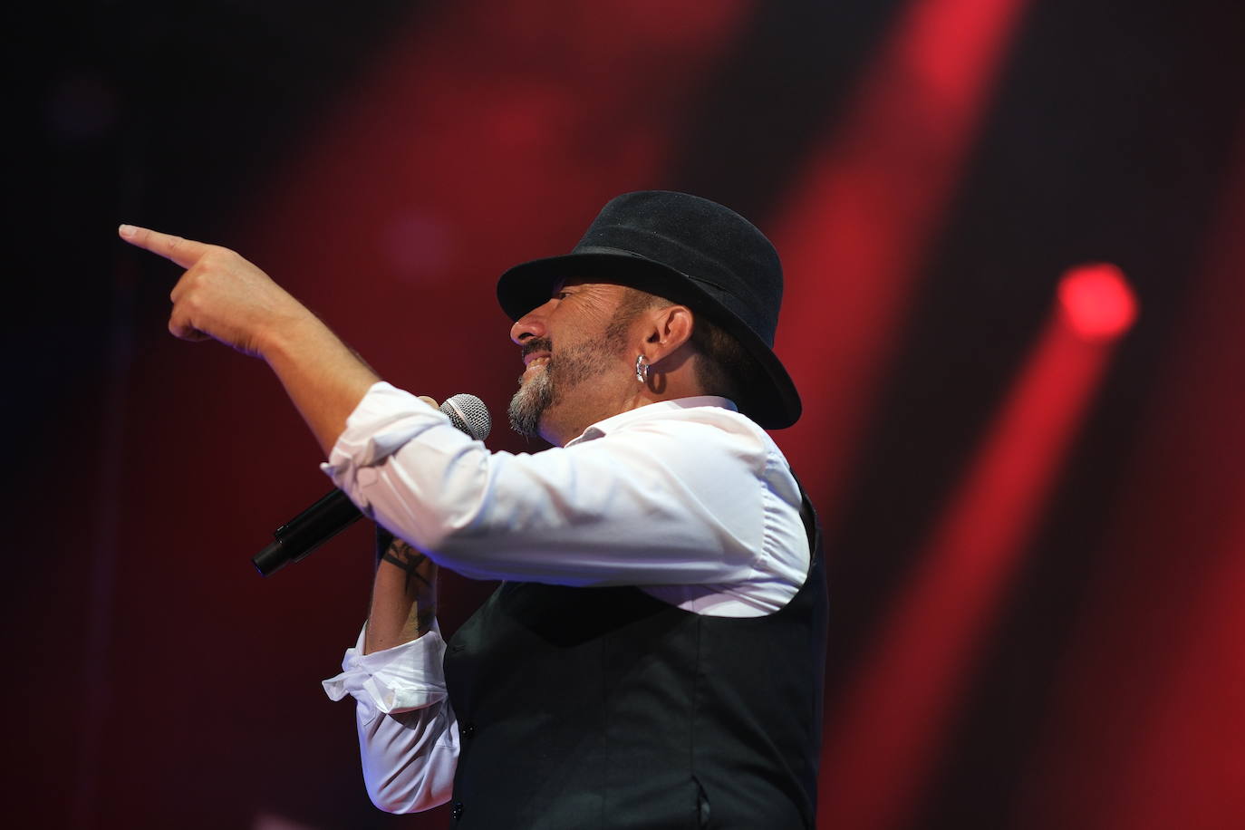 FOTOS: El Barrio derrocha amor a su tierra y emoción en Cabaret Festival de El Puerto