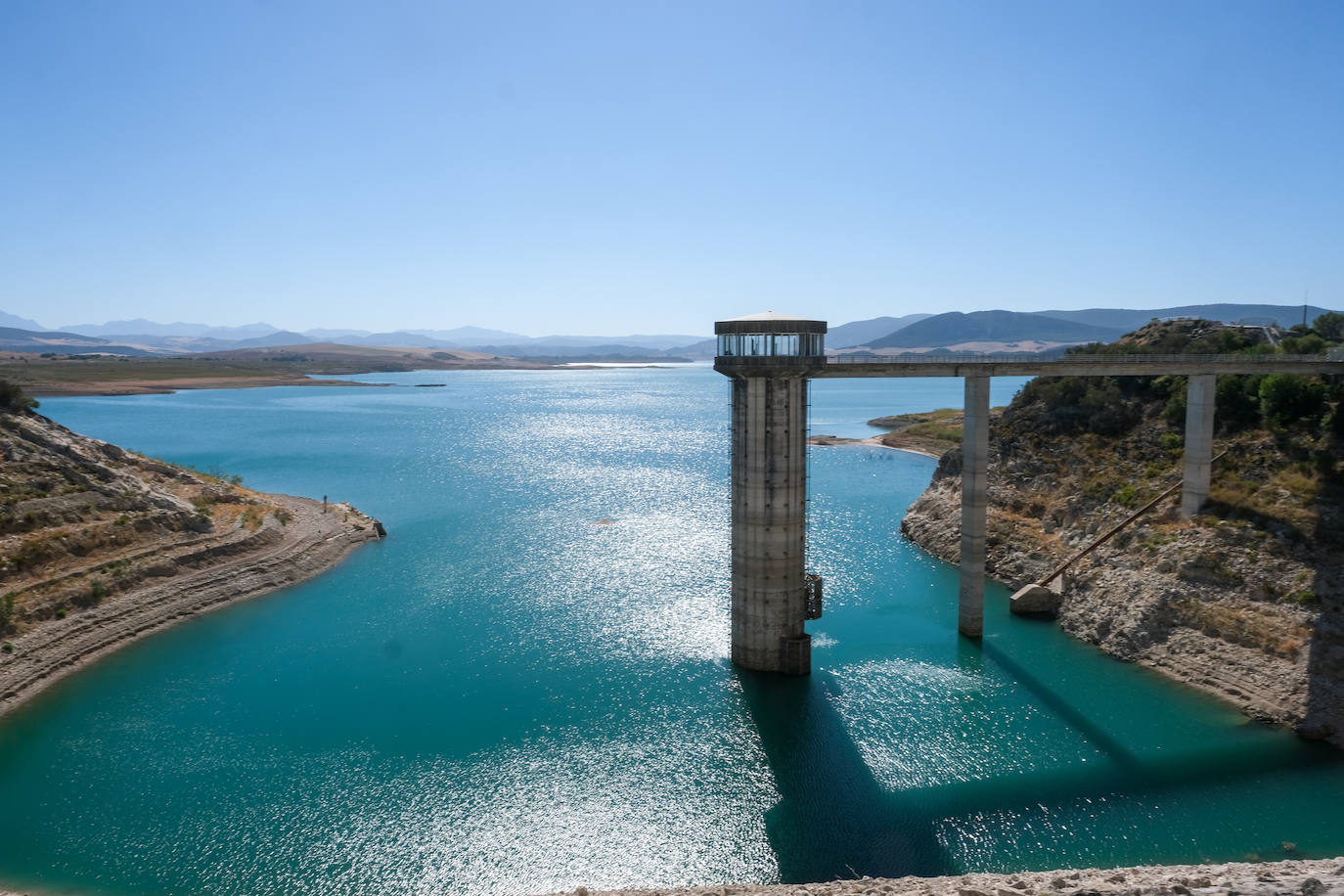 Fotos: El alarmante estado del embalse de Guadalcacín