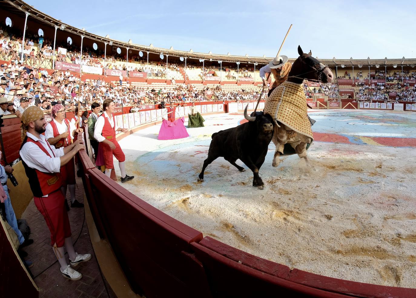 Corrida magallánica con los miuras en Sanlúcar: un toro indultado y una gran tarde