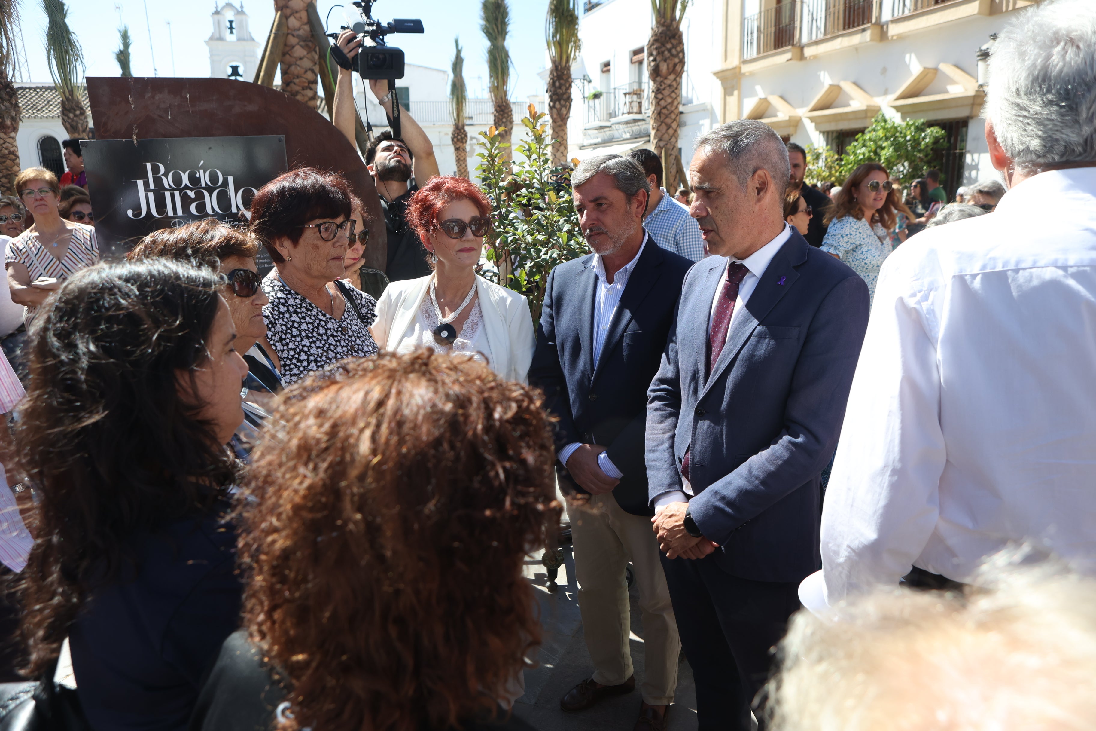 Fotos: Chipiona llora y condena el crimen machista de Encarni