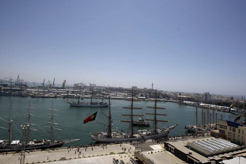 Fotos: Así fue la Gran Regata de 2012 en Cádiz