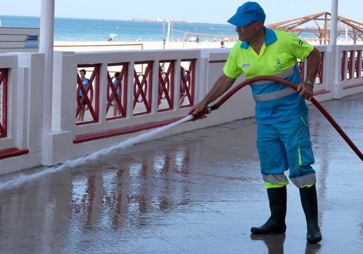 El agua utilizada para el baldeo podría ser depurada en poco tiempo.