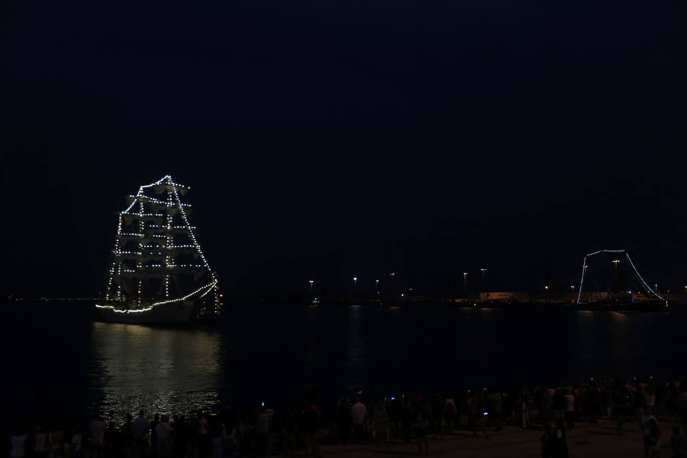 Fotos: El muelle de Cádiz se transforma en Parque Regata